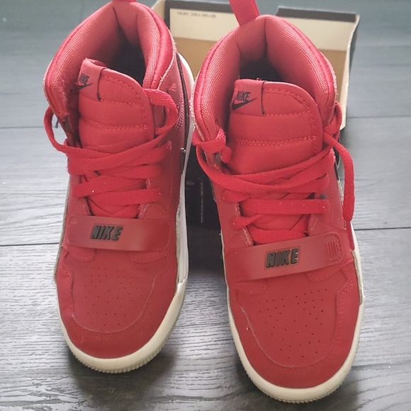 Jordan legacy 312 sneakers - Picture 2 of 7